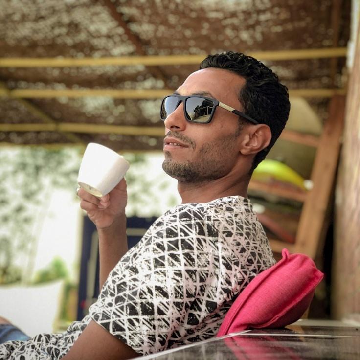 Arjun Rao, Client Relations Director, discussing corporate gifting strategy with business clients